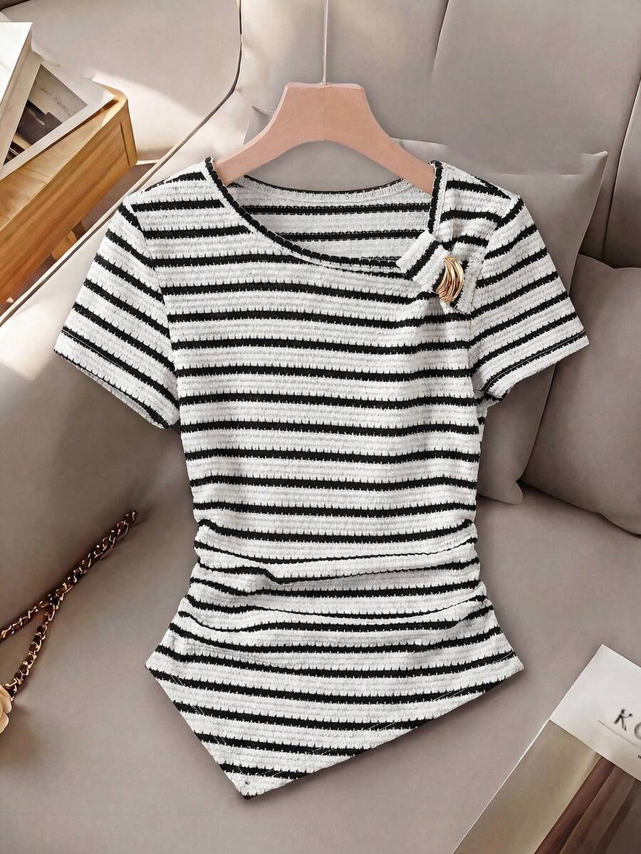 Tween Girl Striped Metallic Decor Casual Versatile Daily Wear T-Shirt - Black and White - View 1
