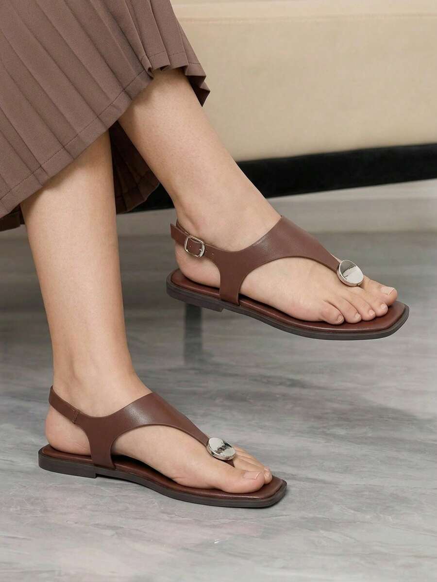 Sleekvia Ladies Comfortable Flat Wear-Resistant Versatile Metal Outdoor Flip-Flops Slippers Summer - Brown - View 1