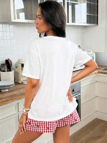 SHEIN Maternity Nursing Clothes 2pcs Set,White Casual Everyday Summer Pregnant Lettering Print Drop Shoulder Loose T-Shirt And Red Plaid Shorts Outfit - White - View 3