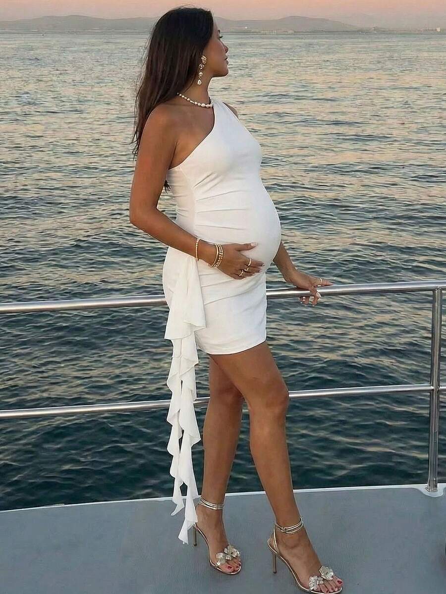 SHEIN 优雅派对纯色单肩荷叶边系带修身孕妇连衣裙 - 白色 - 查看 1