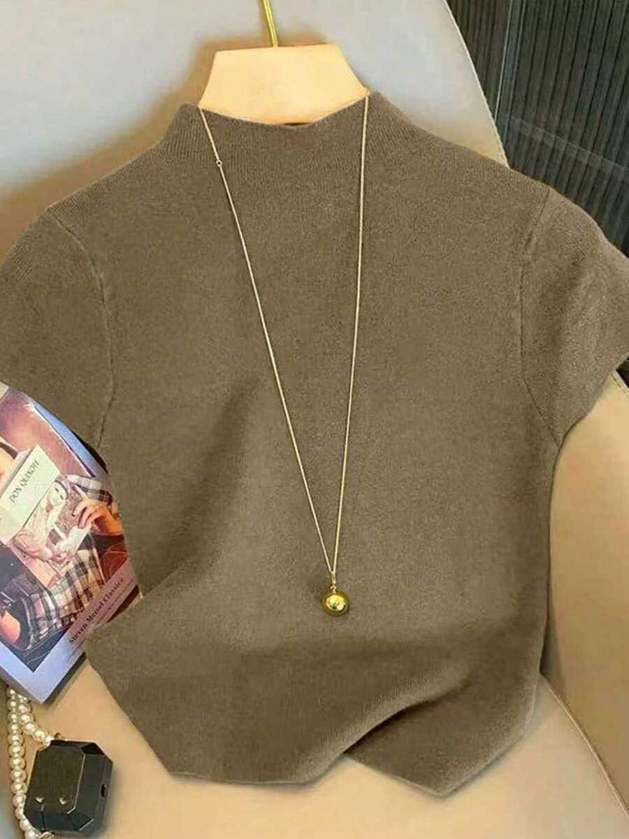 Resyla Sweater Wanita Kasual Warna Polos Kerah Tegak Lengan Pendek - Unta - View 1