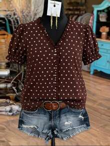 Linhara Blusa con cuello en V, volantes y lunares para mujer, corte holgado y favorecedora para tallas grandes - Marrón - Ver 3