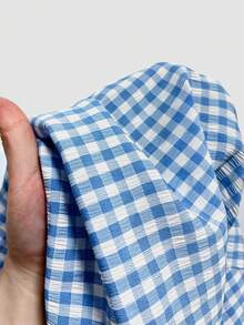 SHEIN LUNE Áo thun nữ mùa hè màu xanh trắng kẻ caro nhăn, cổ tròn, tay ngắn, dáng rộng, phong cách thường ngày, thích hợp cho du lịch, nghỉ dưỡng, đường phố. Thiết kế độc đáo, thời trang mới, áo thun nữ casual đa năng. - Xanh và trắng - Xem 3