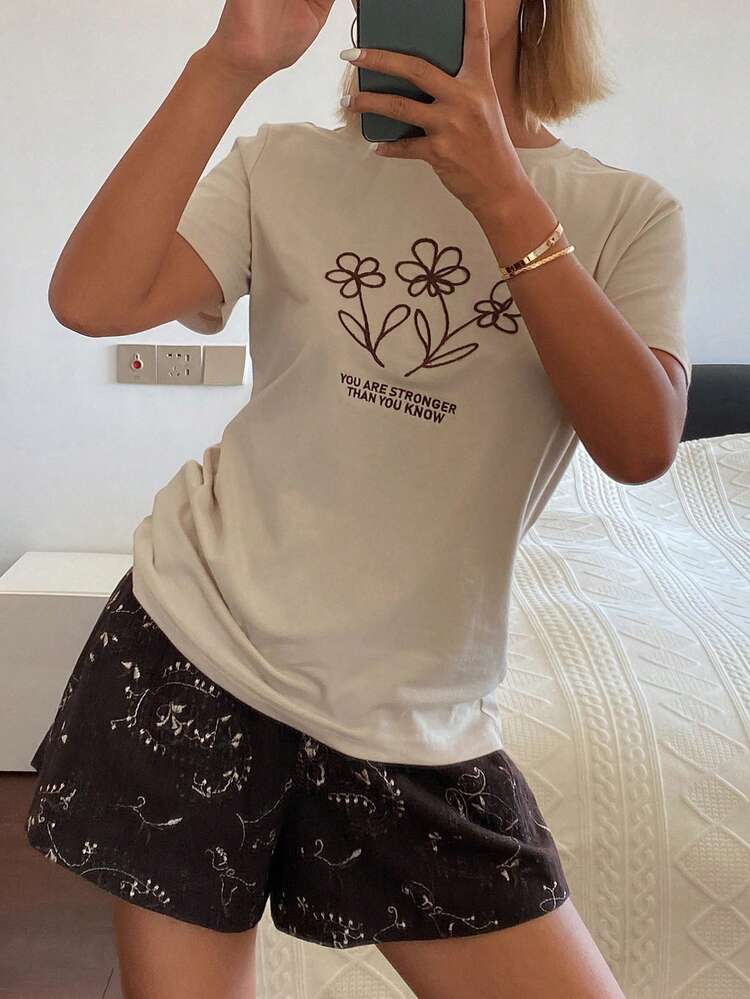 Women's Round Neck Short Sleeve Floral Embroidery & Letter Decor Pullover T-Shirt, Vacation & Casual City Style