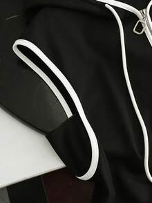 GlowEve Setelan Dua Potong Hoodie Resleting Warna Hitam dan Putih dengan Kontras Warna + Celana Pendek, Musim Panas, Santai dan Olahraga - MultiWarna - View 4