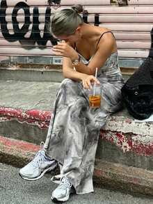 Livesso 女士夏季时尚扎染印花露背吊带连衣裙 - 米色 - 查看 3