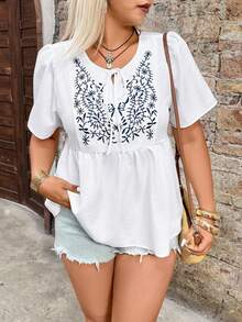EMERY ROSE Plus Size Women's Elegant Floral Embroidered Short Sleeve Blouse, Suitable For Daily Commute, Slimming & Versatile, Suitable For Outings, Gatherings, Photo Shoots, Vacations - White - View 7