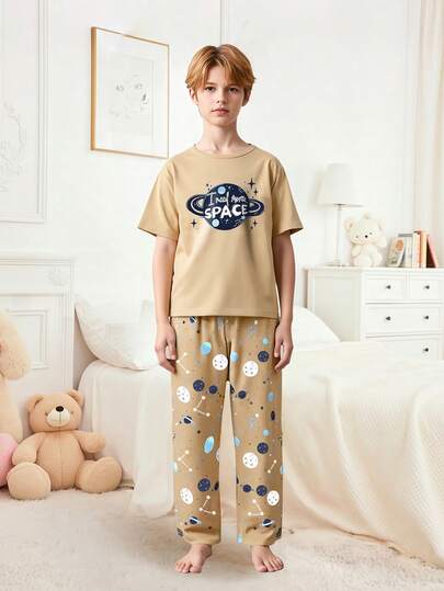 2 件套 Tween Boy 卡其色休闲全身科幻元素印花圆领短袖上衣和休闲裤家居服套装
