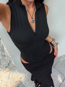 FavEase 黑色针织高弹半拉链翻领无袖连体衣，女士夏季简约舒适休闲百搭街头服饰 - 黑色 - 查看 4