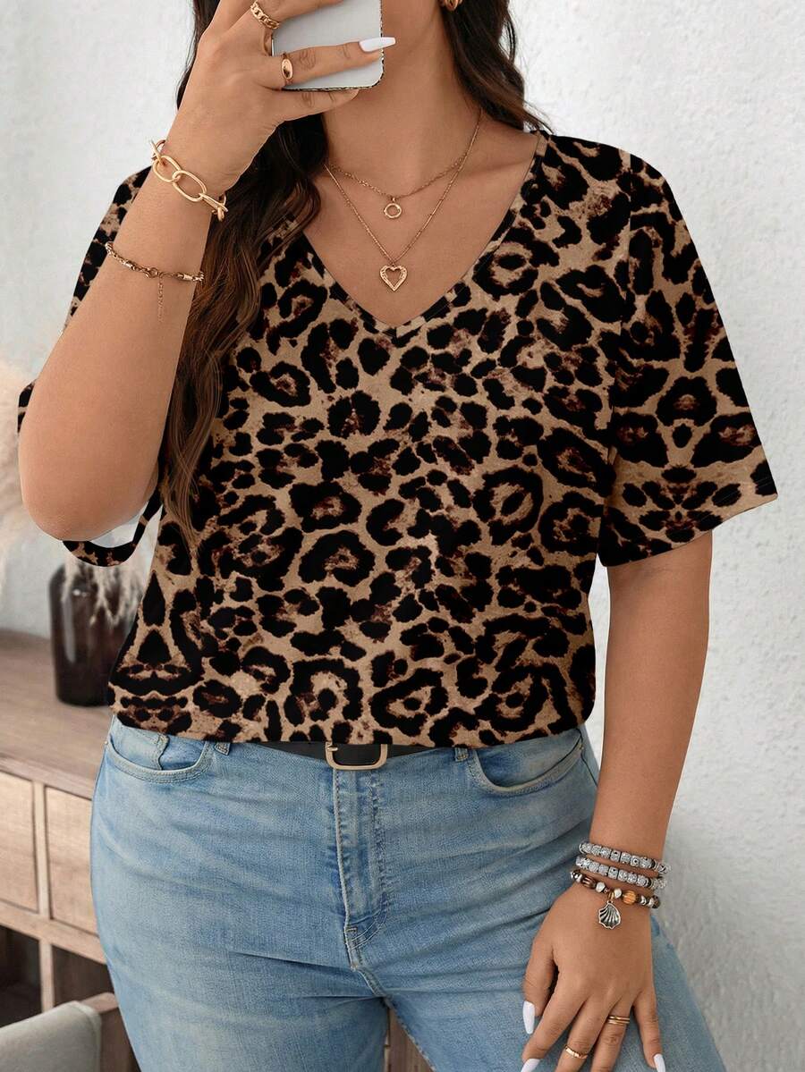 EMERY ROSE 休闲简约V领豹纹加大码短袖T恤 - 彩色 - 查看 1