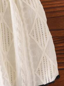 SHEIN 新生女宝宝春夏白色罗纹针织连衣裙，黑色荷叶边领口和蝴蝶结，甜美可爱的公主风 - 杏色 - 查看 5