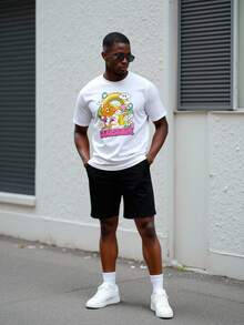 Manfinity Homme Áo thun nam tay ngắn cổ tròn in chữ hoạt hình, kiểu dáng thường ngày, thích hợp mặc ở nhà. - trắng - Xem 4