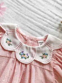 Vintaside Kids 女婴杏色连体衣，适合春夏穿着，领口饰有樱桃刺绣，甜美简约风格，穿着舒适，适合休闲外出、居家休闲和轻松聚会。 - 粉色 - 查看 6