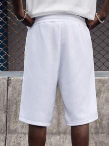 EVRINFINITE 男士字母图案抽绳腰短裤 - 白色 - 查看 2