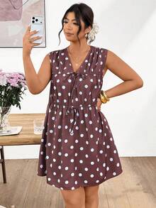 Lounesse Vestido casual de mujer talla grande con cuello en V, fruncido, cintura con lazo, sin mangas, suelto, para vacaciones, uso diario y salidas, nuevo vestido de lunares azul marino de moda para primavera-verano 2026 - Marrón - Ver 4