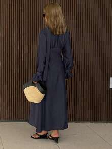 DAZY 女士V领收腰长款优雅连衣裙 - 深色水洗藍 - 查看 4