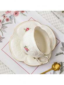 This Nordic-Style Yellow Embossed Vintage Ceramic Cup And Saucer Set Features An Asymmetric, Exquisite American Latte Art Design, Perfect For Afternoon Tea. Ideal For Family Use, Birthday Gifts, And Holiday Greetings. - Multicolor - View 3