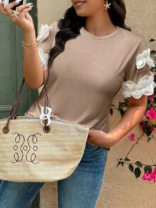 SHEIN Clasi Plus Size Casual Contrast Color Ruffle Trim T-Shirt - Baby Pink - View 1