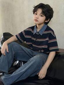 DAZY 男童休闲时尚日常通勤度假学校风撞色条纹印花拼接牛仔Polo领宽松T恤，夏季 - 藏蓝色 - 查看 1