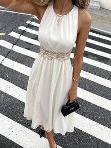 SHEIN Frenchy 女士度假休闲刺绣贴花无袖露脐镂空中长连衣裙 - 白色 - 查看 3