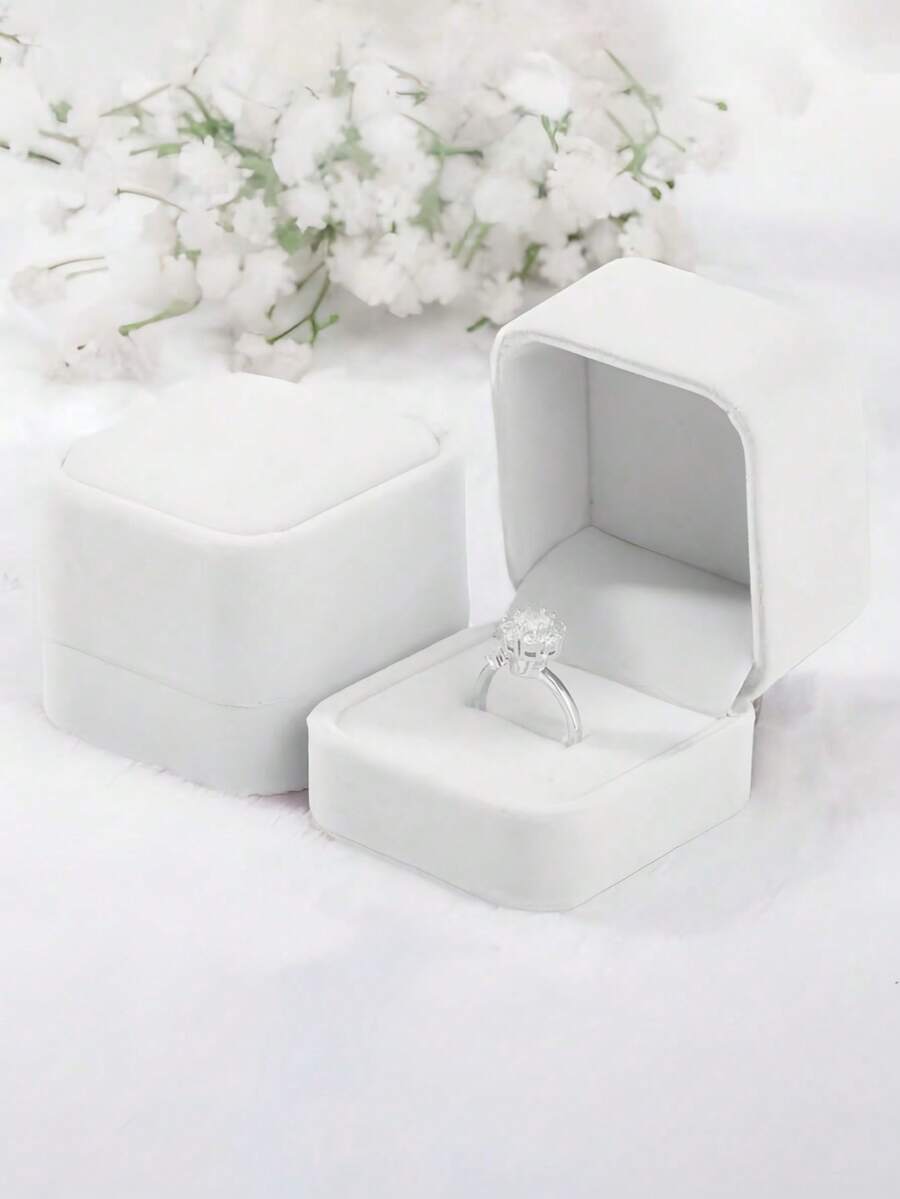1PC White Velvet Ring Box For Proposal, Wedding, Engagement, Valentine's Day Gift – Elegant Jewelry Display Case For Rings, Earrings, Necklaces – Luxury Ring Holder, Bridal Accessories, Gift Box For Her - White - View 1