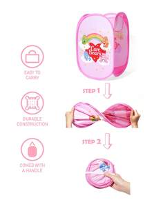 SHEIN X Care Bears 聚酯纤维折叠收纳篮 - 便携式弹出收纳篮，家用多功能收纳盒，适用于衣物、玩具、杂物分类收纳，轻便耐用，易于清洁，适用于卧室、客厅、浴室、宿舍、旅行等场所，带提手可悬挂收纳，卡通图案设计，时尚美观。 - 粉色 - 查看 4