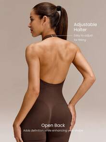 GLOWMODE Áo liền thân ngắn 4.3" siêu mịn, mềm mại, không đường may, ôm sát eo, có gân nén, mút nâng mông có thể tháo rời, dây buộc cổ điều chỉnh được, thích hợp cho tập luyện, chạy bộ, tập gym, yoga, studio và hoạt động thể thao hàng ngày. - màu nâu - Xem 5