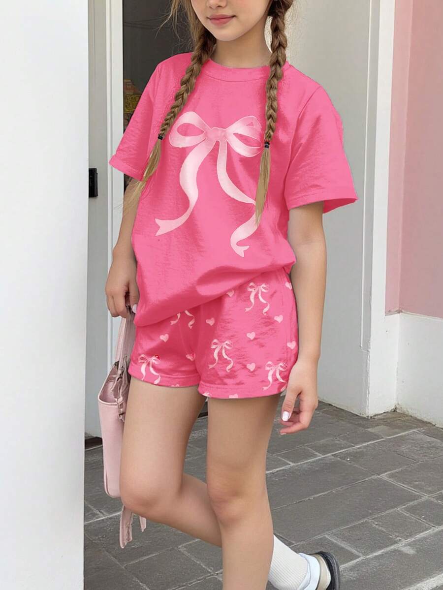两件套少女休闲可爱爱心蝴蝶结印花短袖圆领T恤和短裤套装，适合春夏日常、居家、上学穿着。 - 彩色 - 查看 1