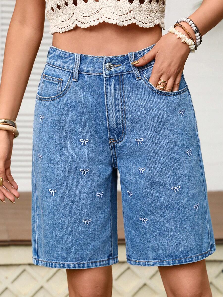 Breezaya Quần short denim nữ dáng rộng, thoải mái, thêu nơ, kiểu dáng thường ngày. - Rửa trung bình - Xem 1