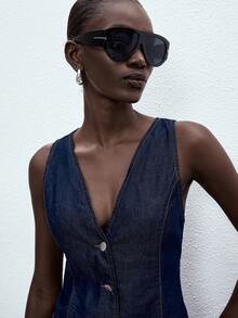 ATUI Studio Bộ đồ nữ mùa hè kiểu dáng thường ngày gồm áo gile denim cài cúc phía trước và chân váy mini denim xếp ly. - Màu xanh hải quân - Xem 6