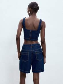 ATUI Studio Bộ đồ nữ thường ngày gồm áo tank top cổ vuông trơn và quần short denim rộng. - Màu xanh lam - Xem 2