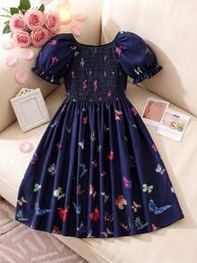 藏蓝色泡泡袖派对连衣裙，饰有可爱柔美的蝴蝶图案，适合年轻女士从夏季到秋季穿着。蝴蝶连衣裙，休闲沙滩度假装。 - 彩色 - 查看 2