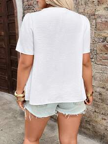 EMERY ROSE Plus Size Women's Elegant Floral Embroidered Short Sleeve Blouse, Suitable For Daily Commute, Slimming & Versatile, Suitable For Outings, Gatherings, Photo Shoots, Vacations - White - View 2
