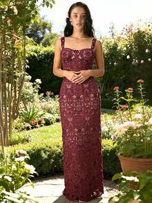 SHEIN PETITE 纯色方领无袖修身时尚优雅蕾丝长裙 - 酒紅色 - 查看 5