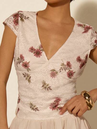 COSMINA Women's Elegant Deep V-Neck Floral Print Lace Fitted T-Shirt, Versatile For Commuting, Office, Outings, Spring Date