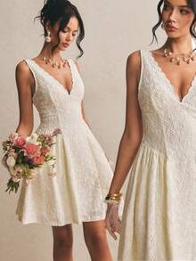 Poéselle Đầm ngắn không tay cổ chữ V họa tiết jacquard thanh lịch dành cho nữ - Màu be - Xem 2