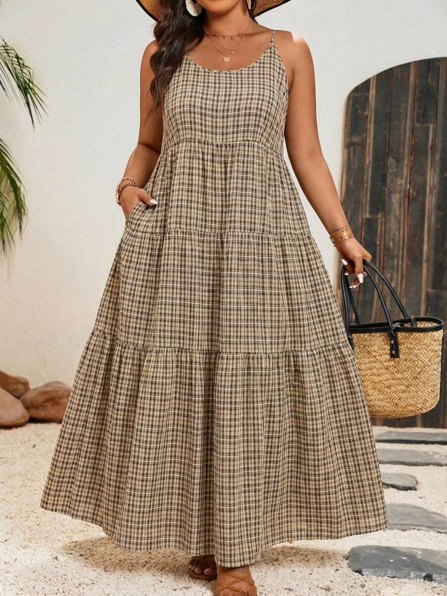 SHEIN VCAY 大码夏季休闲复古格子荷叶边吊带连衣裙 - 黑色 - 查看 1