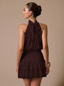 SHEIN BAE 无袖荷叶边下摆纯色迷你连衣裙，优雅甜美可爱修身款，适合浪漫约会、派对、正式聚会、伴娘礼服、夏季连衣裙、下午茶派对、新年、情人节、生日等场合，粉色连衣裙 - 咖啡棕 - 查看 2