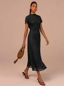 COSMINA 棕色蕾丝短袖连衣裙，腰部系带，女士夏季连衣裙，适合约会和日常穿着。 - 黑色 - 查看 1