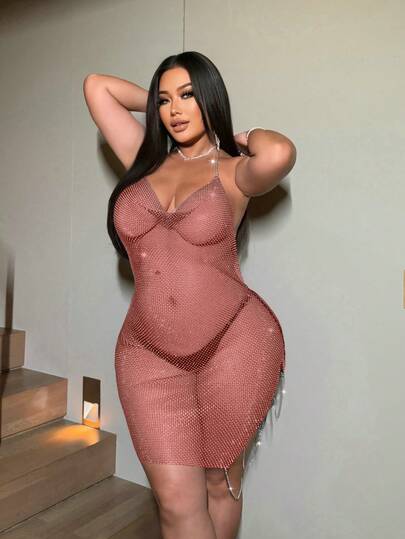 NU&NOW 性感海滩度假派对水钻网眼链条装饰垂坠领连衣裙