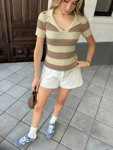 SHEIN PariChic 撞色条纹 Polo 领针织上衣，法式街头风短袖夏季衬衫 - 駝色 - 查看 3