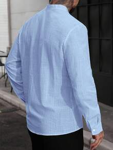 Manfinity CasualCool Áo sơ mi nam đơn màu, cài một hàng khuy, kiểu dáng thường ngày, đa năng. - Màu xanh nhạt - Xem 2