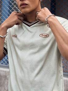 EVRINFINITE Men Letter Graphic Striped Trim Tee - Beige - View 5