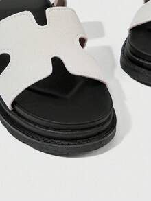 HighSole 女士搭扣设计休闲厚底凉鞋，适合日常穿着，圣诞节也适用 - 米色 - 查看 7