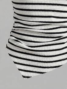 Tween Girl Striped Metallic Decor Casual Versatile Daily Wear T-Shirt - Black and White - View 7