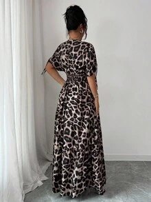 Elenzga petite 女士卡其色豹纹V领抽绳喇叭袖优雅连衣裙，适合生日礼物、约会、派对、情人节、劳动节等场合，修身显瘦，性感迷人，也适合旅行、街拍和夏季穿着。 - 彩色 - 查看 2