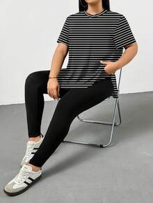 SHEIN Essnce 大码女式条纹短袖上衣和裤子休闲两件套 - 彩色 - 查看 4