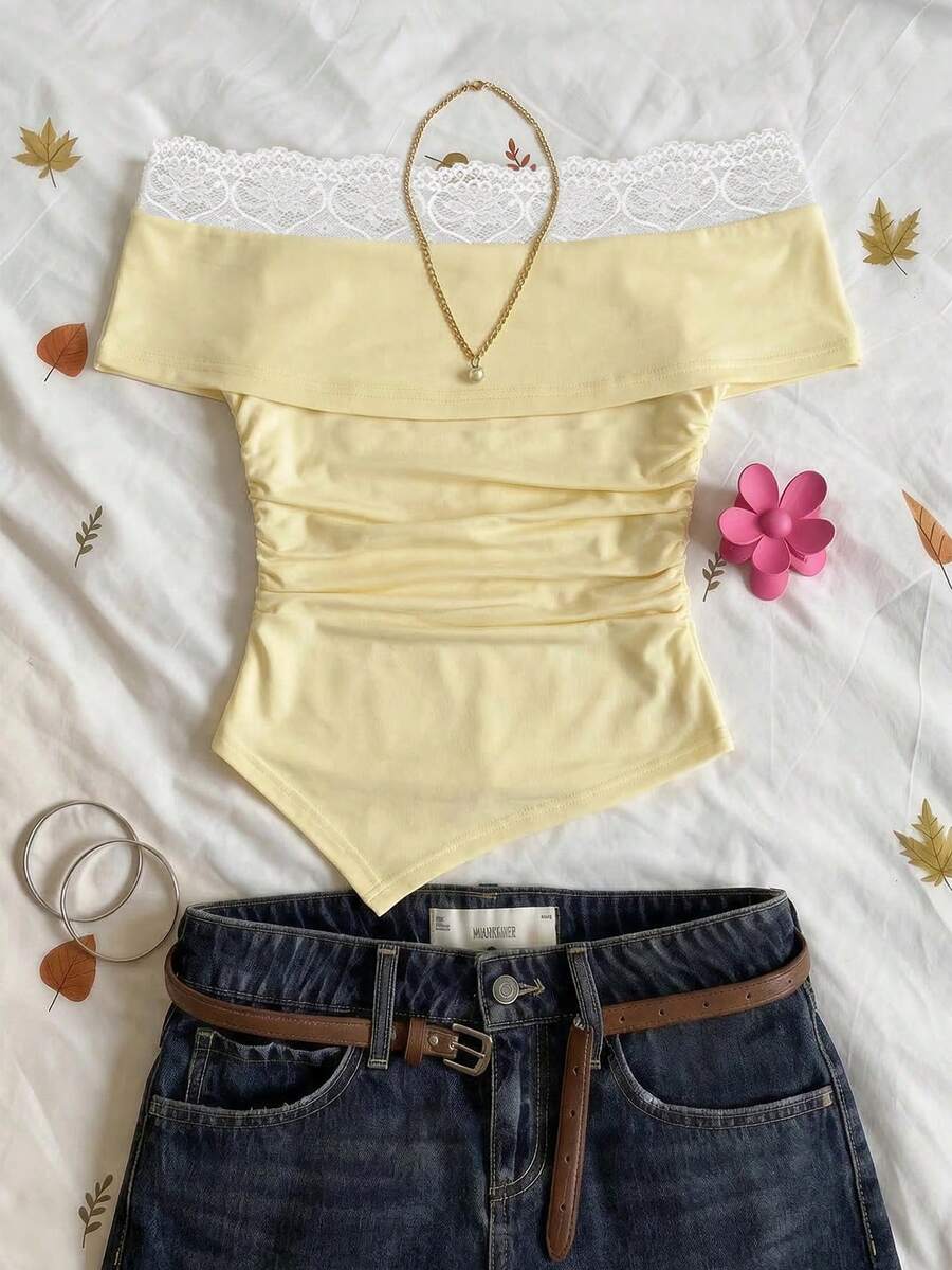SHEIN Holidaya 女士露肩撞色蕾丝T恤，不对称浅黄色上衣，春夏款 - 黃色 - 查看 1