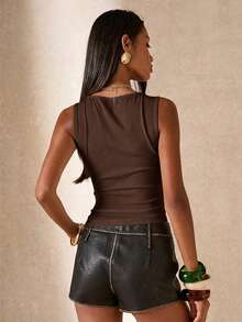 SHEIN BAE Regata Ajustada com Decote Quadrado e Decoração de Cristal, Ideal para Férias de Verão em Ilha Italiana/Colete de Férias - Café - Visão 2