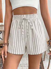 SHEIN Frenchy Quần short nữ cạp chun kẻ sọc, kiểu dáng thường ngày, đa năng, có dây rút. - Màu be - Xem 4